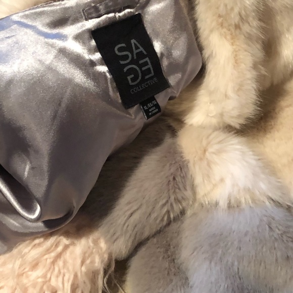 Faux fur Tri color Jacket - Picture 2 of 2